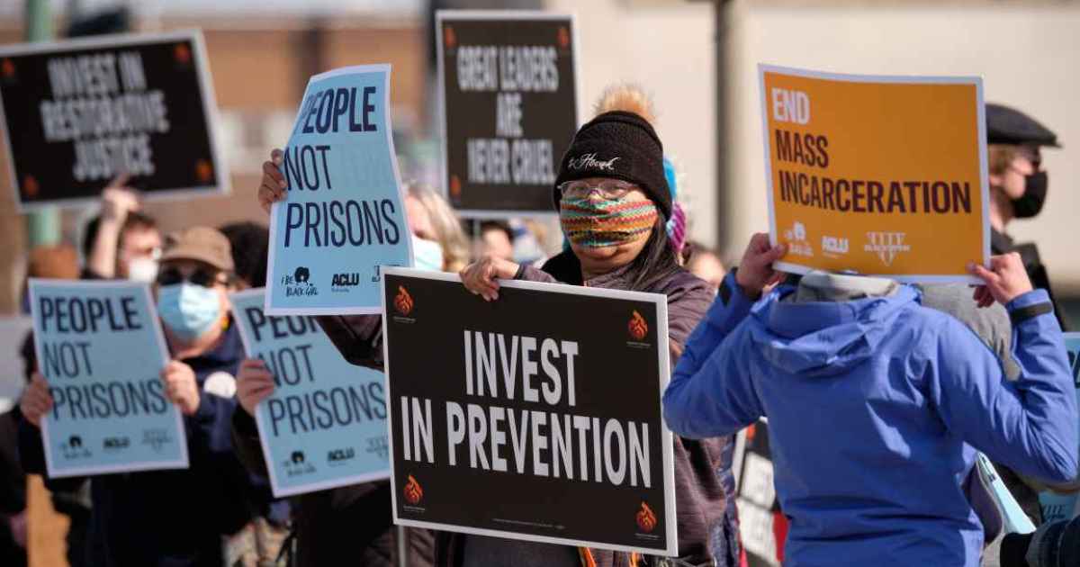 Overcrowded And Deadly Stop Putting People In Jail For Drugs ACLU overcrowded-and-deadly-stop-putting-people-in-jail-for-drugs-aclu
