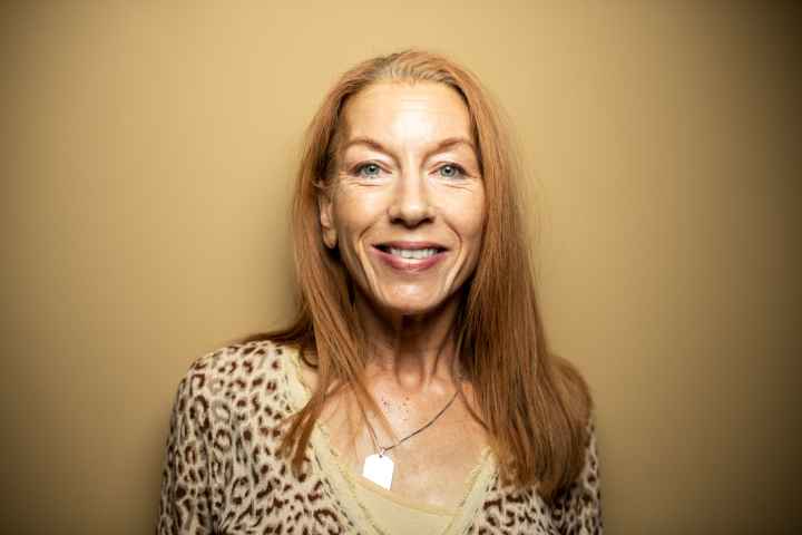 Deb Ujevich headshot