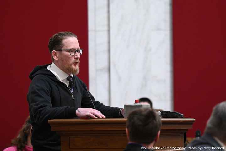 Rusty Williams speaks at a public hearing at the West Virginia Legislature