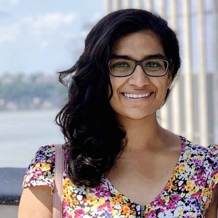 Headshot of Nikki Zinzuwadia